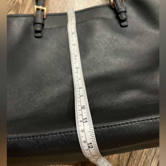 Micheal Kors large black leather shoulder tote bag - Picture 15 of 16